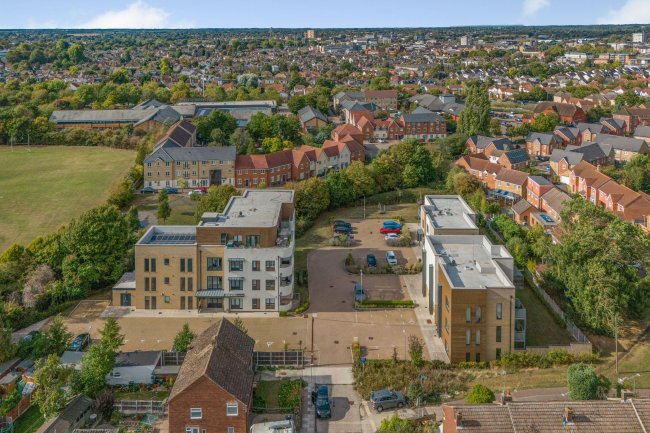 Moulsham Lodge, Waltham Glen, Chelmsford, Essex CM2 9EL 5