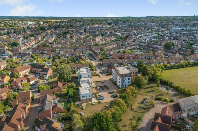 Moulsham Lodge, Waltham Glen, Chelmsford, Essex CM2 9EL 5