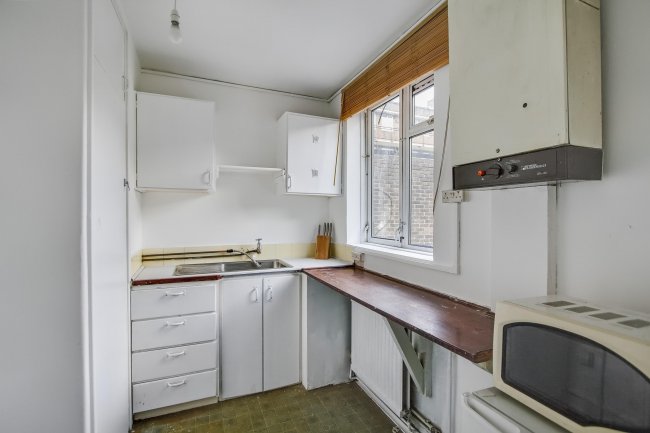 Flat 7 Hinchinbrook House, Mortimer Crescent, Kilburn, London, NW6 5UP 3