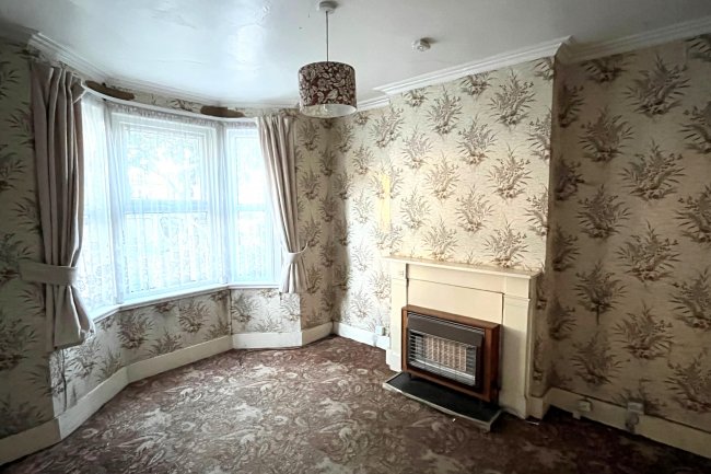 32 Dudley Road, Southall, Middlesex, UB2 5AR 5