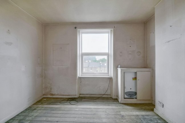 46E Barons Court Road, Barons Court, London W14 9DU 8