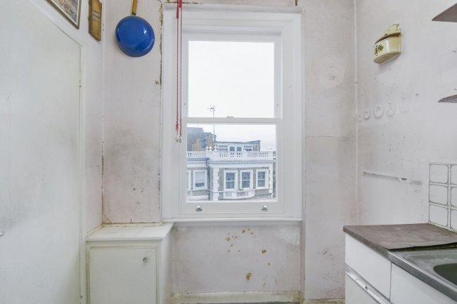 46E Barons Court Road, Barons Court, London W14 9DU 8