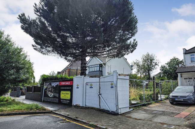 Land at 39 Salmon Street, Kingsbury, London, NW9 8PP 7