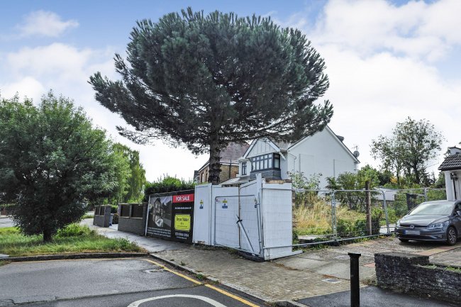 Land at 39 Salmon Street, Kingsbury, London, NW9 8PP 7