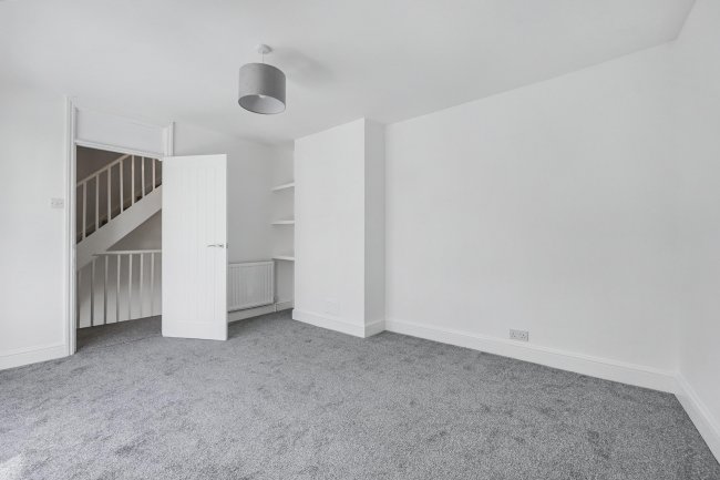 21 Jesmond Street, Folkestone, Kent, CT19 5QW 2