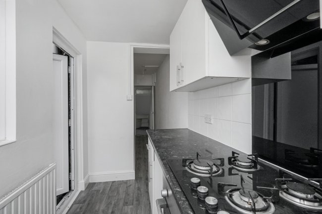 21 Jesmond Street, Folkestone, Kent, CT19 5QW 2