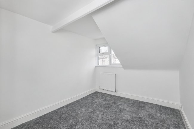 21 Jesmond Street, Folkestone, Kent, CT19 5QW 2