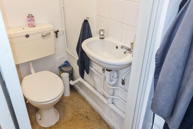 12 West Street, Steeple Claydon, Buckingham MK18 2NT 8