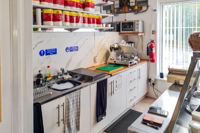 12 West Street, Steeple Claydon, Buckingham MK18 2NT 8