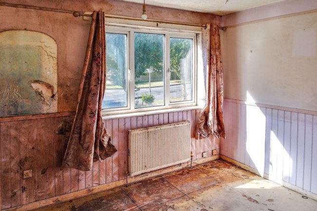 24 Conisborough, Toothill, Swindon SN5 8ES 2