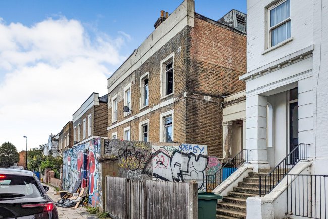 54 Lausanne Road, Peckham, London SE15 2JB 3