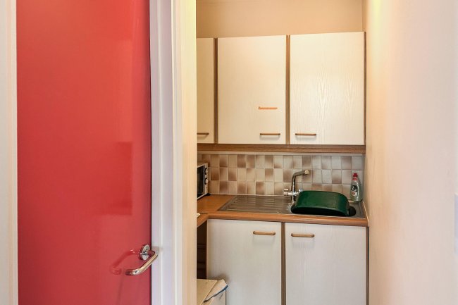 Suite 8 Wesley Chambers, Queens Road, Aldershot, Hampshire, GU11 3JD 9