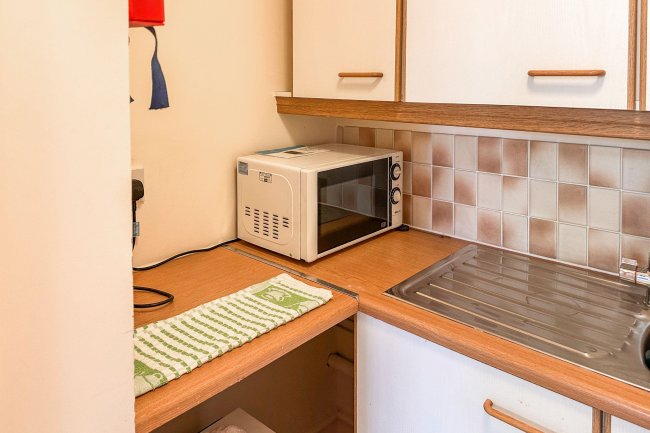 Suite 8 Wesley Chambers, Queens Road, Aldershot, Hampshire, GU11 3JD 9