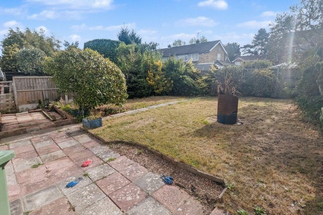 4 Redcliffe Road, Grantham, Lincolnshire, NG31 8EB 8