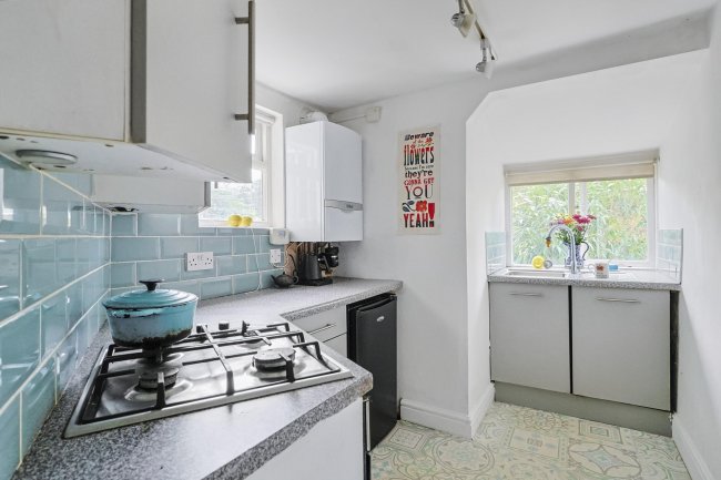 Garden Flat, 12 Kensington Place, Bath, Somerset, BA1 6AP 4