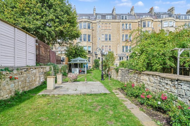 Garden Flat, 12 Kensington Place, Bath, Somerset, BA1 6AP 4
