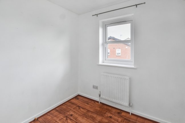 31 Cranberry Lane, Canning Town, London E16 4PD 10