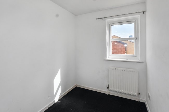 31 Cranberry Lane, Canning Town, London E16 4PD 10