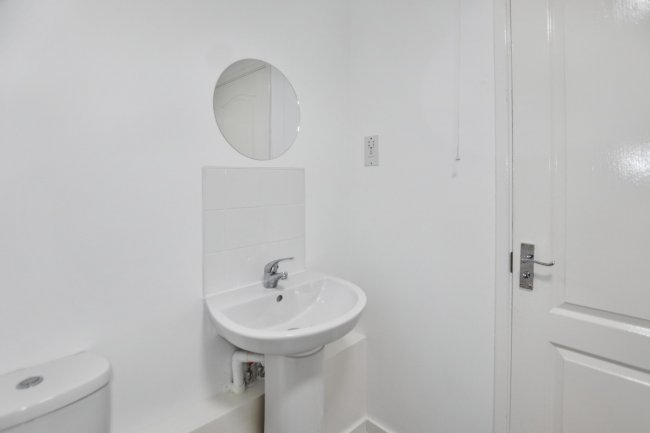 31 Cranberry Lane, Canning Town, London E16 4PD 10