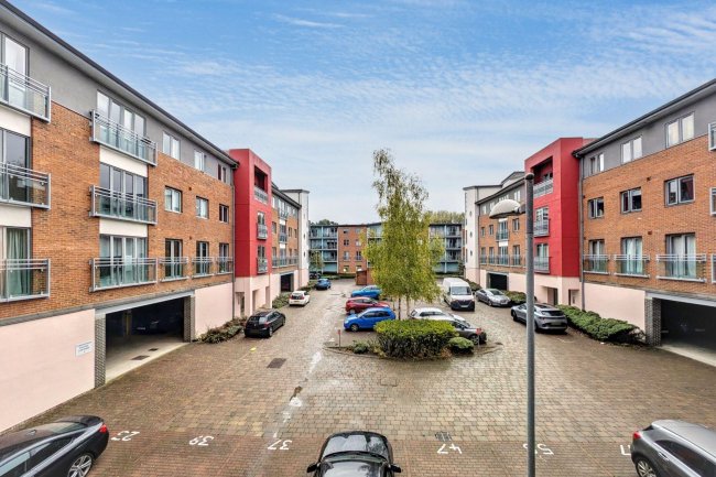 31 Cameronian Square, Worsdell Drive, Gateshead, Tyne And Wear, NE8 2DB 8