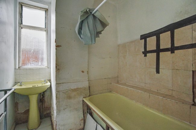 130 Albert Road, Leyton, London, E10 6PB 7