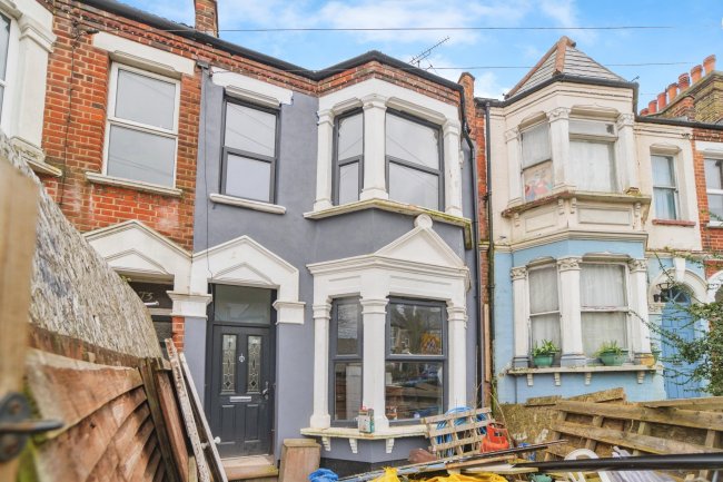 75 Plum Lane, Plumstead, London, SE18 3AG 5