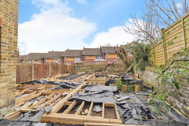 75 Plum Lane, Plumstead, London, SE18 3AG 5
