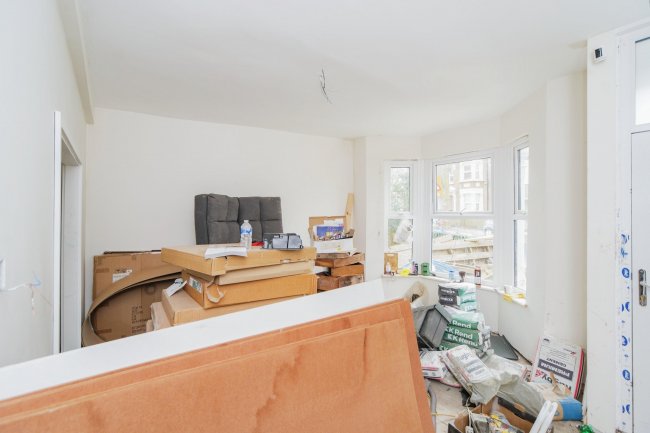 75 Plum Lane, Plumstead, London, SE18 3AG 5