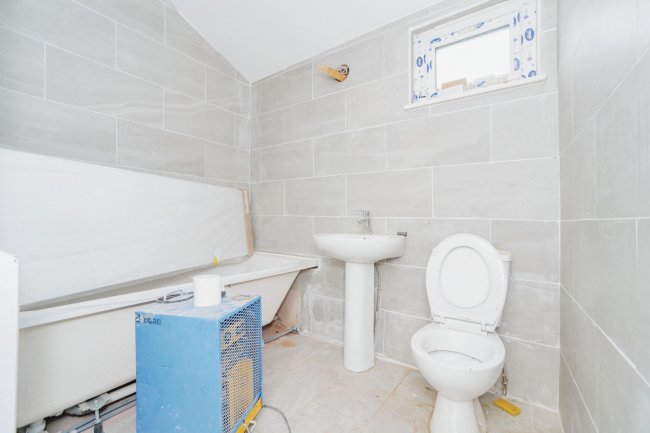 75 Plum Lane, Plumstead, London, SE18 3AG 5