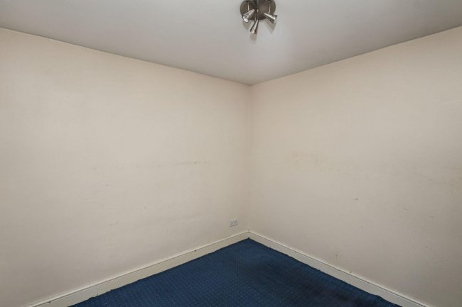 162 Lawrence Avenue, Manor Park, London, E12 5QP 10