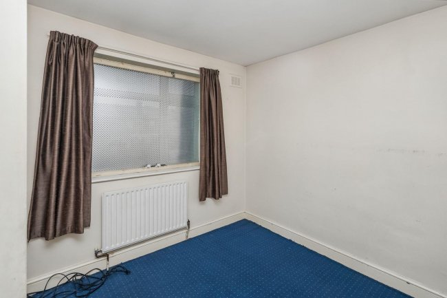 162 Lawrence Avenue, Manor Park, London, E12 5QP 10