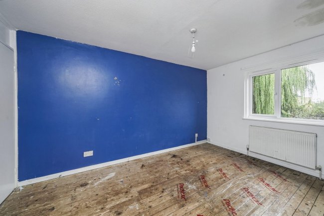 34 Chandlers Close, Feltham, Middlesex, TW14 9PG 8