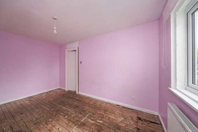 34 Chandlers Close, Feltham, Middlesex, TW14 9PG 8