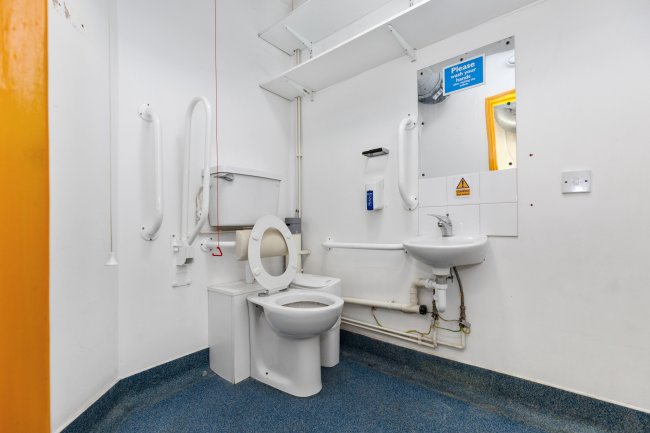 135 Junction Road, Archway, London, N19 5PX 9