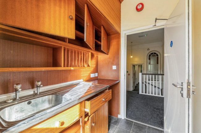 23 West Parade, Norwich, Norfolk, NR2 3DN 6