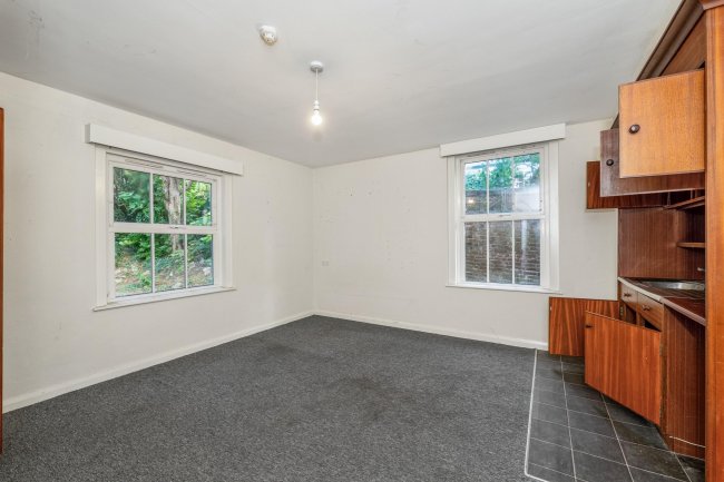 23 West Parade, Norwich, Norfolk, NR2 3DN 6