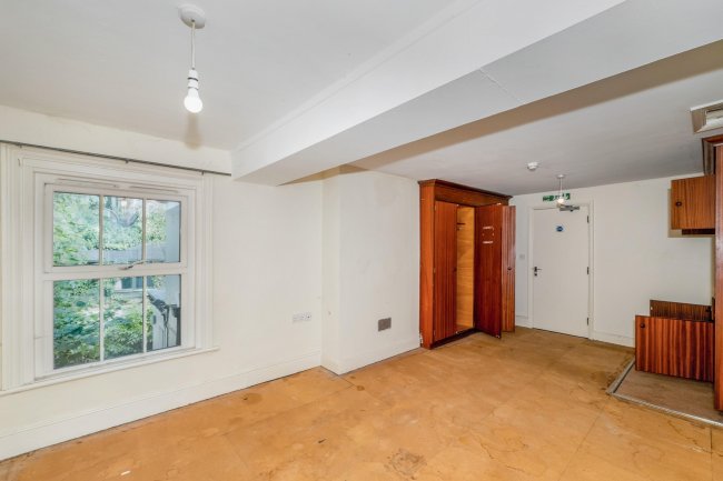 23 West Parade, Norwich, Norfolk, NR2 3DN 6