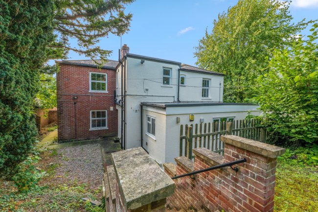 23 West Parade, Norwich, Norfolk, NR2 3DN 6