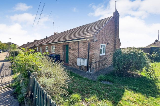 102a Oaklands, Chippenham, Wiltshire, SN15 1RH 4