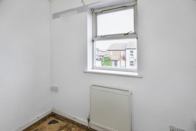 17 Cranberry Lane, Canning Town, London, E16 4PD 9