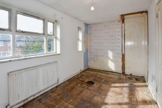 17 Cranberry Lane, Canning Town, London, E16 4PD 9