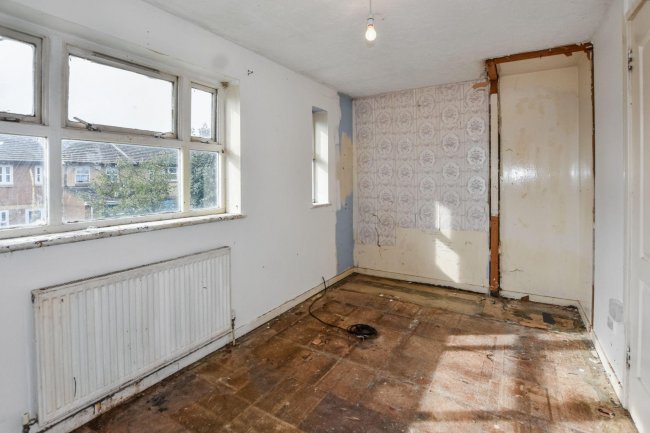 17 Cranberry Lane, Canning Town, London, E16 4PD 9