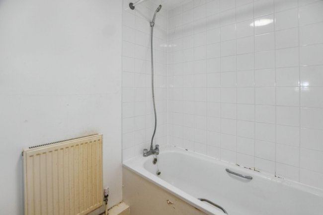 17 Cranberry Lane, Canning Town, London, E16 4PD 9