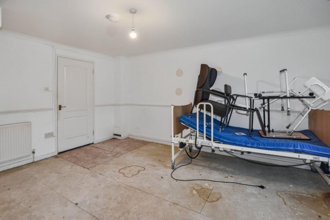 17 Cranberry Lane, Canning Town, London, E16 4PD 9