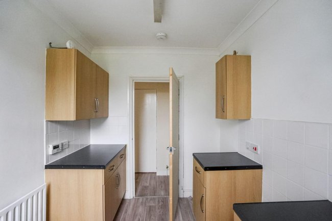 Flat C, 57 Queens Road, Tunbridge Wells, Kent TN4 9NA 9