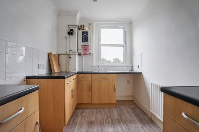 Flat C, 57 Queens Road, Tunbridge Wells, Kent TN4 9NA 9