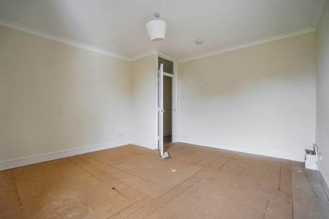 Flat C, 57 Queens Road, Tunbridge Wells, Kent TN4 9NA 9