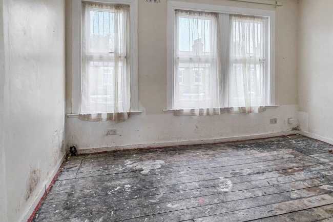 47B Popes Lane, Ealing, London W5 4NU 6