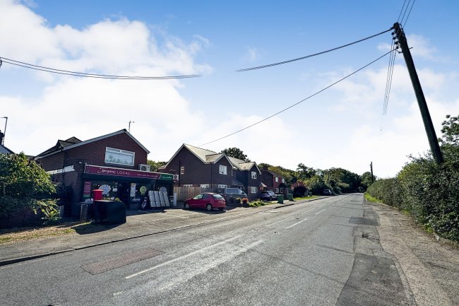 5 South Street, South Chailey, Lewes, East Sussex, BN8 4BG 10