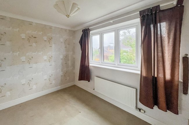 1 Deacon Place, Caterham, Surrey, CR3 5FN 9